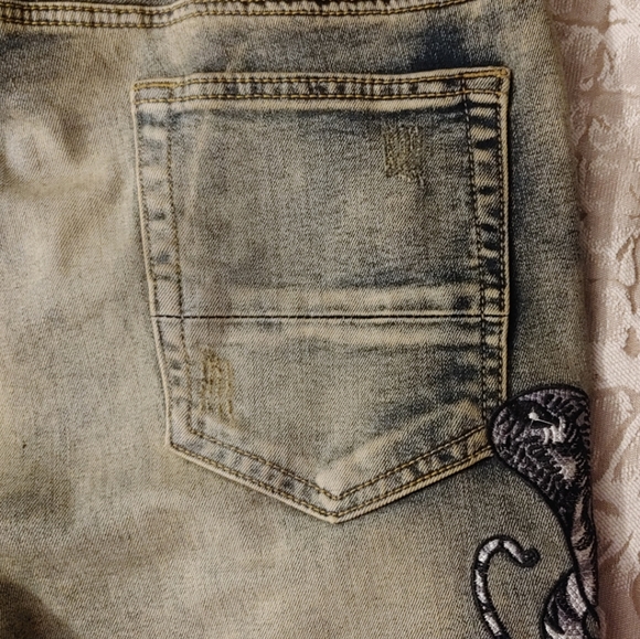 Amiri jeans perfect condition price negotiatable. Dropping price for one day 700 - Picture 3 of 9